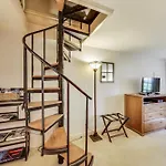Quiet Studio Near Glen Park