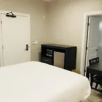 Bay Hotel
