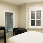 Bay Hotel