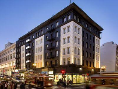 Union Square 4*