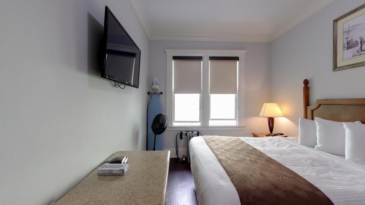 Inn Warfield