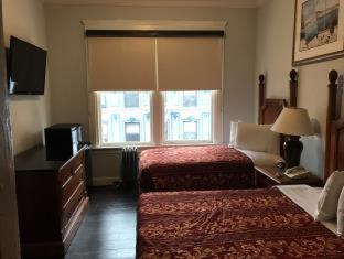 Inn Warfield 3*