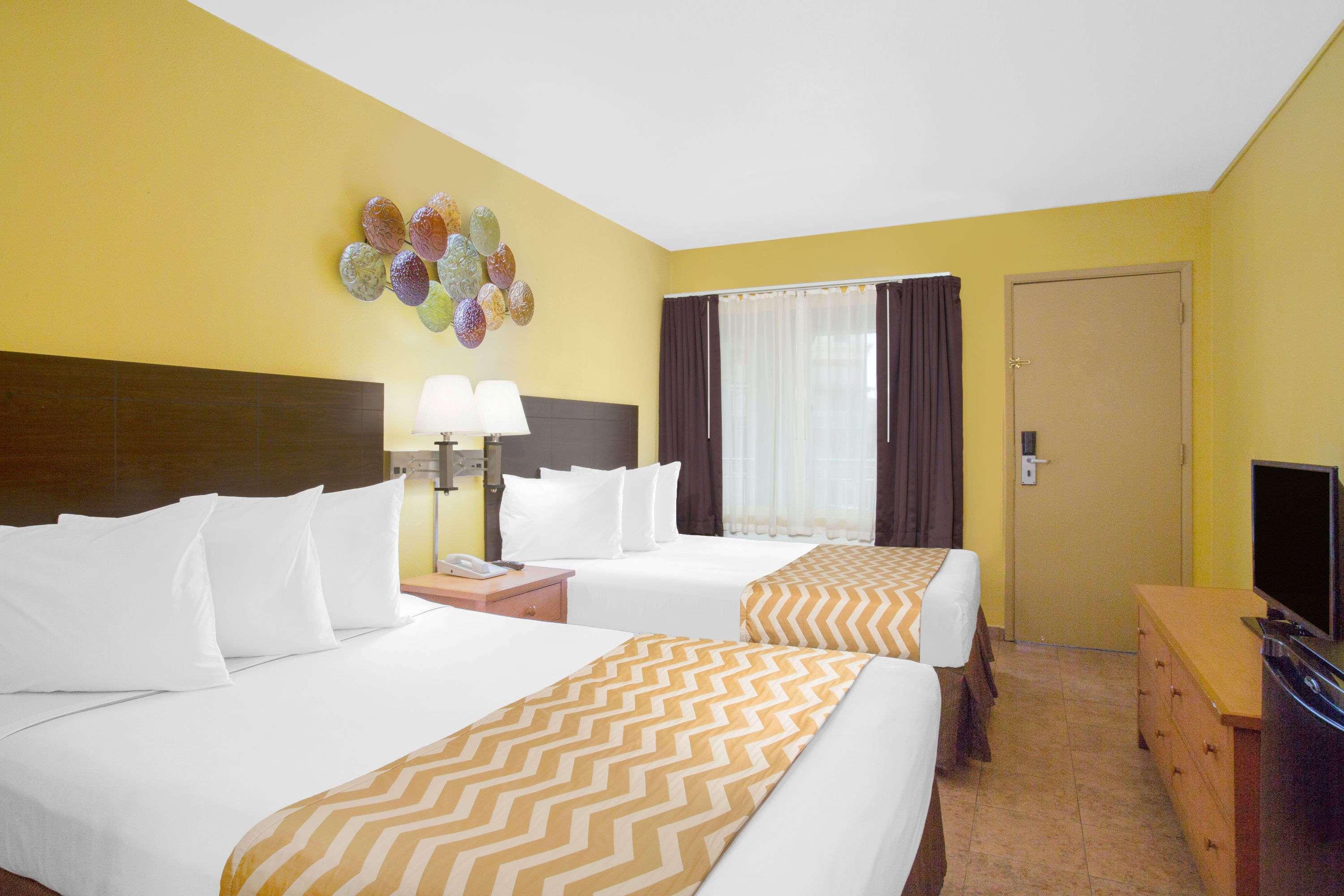 Travelodge By Wyndham Motel 2*