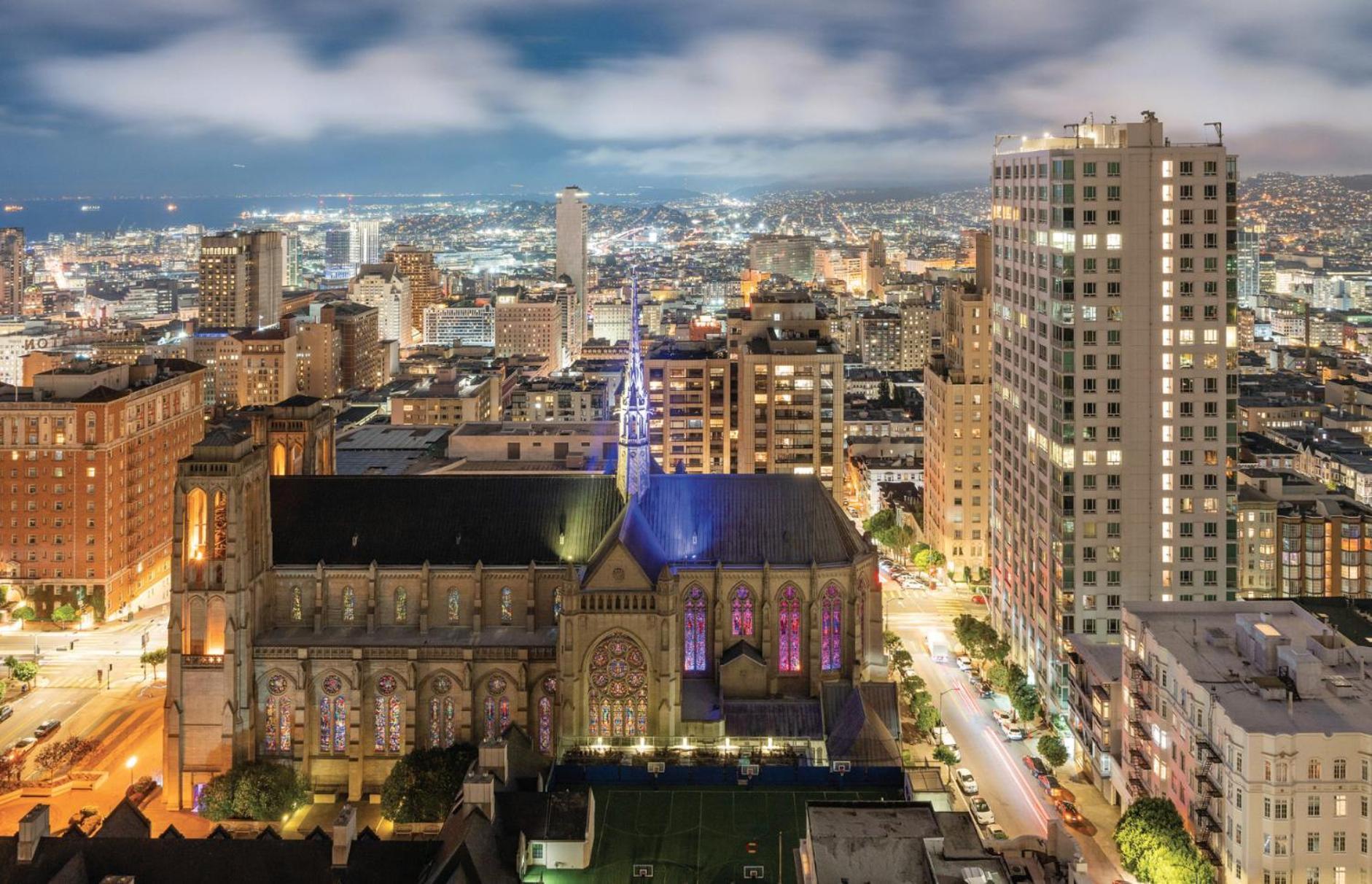 Nob Hill Charm 4*