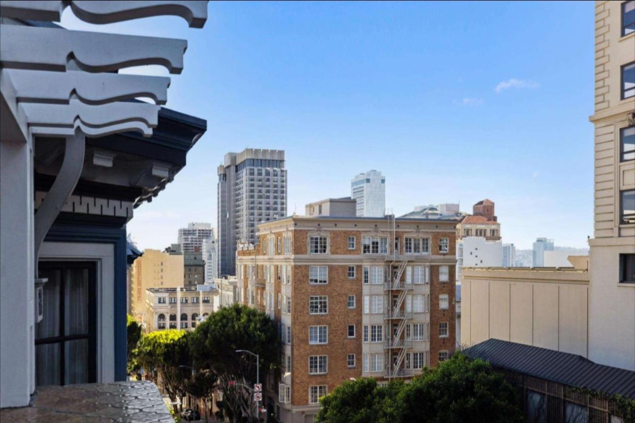 Nob Hill Charm Bed & Breakfast 4*