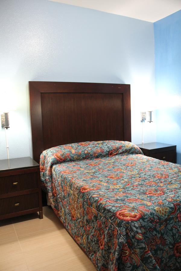 Oak Hotel 2*