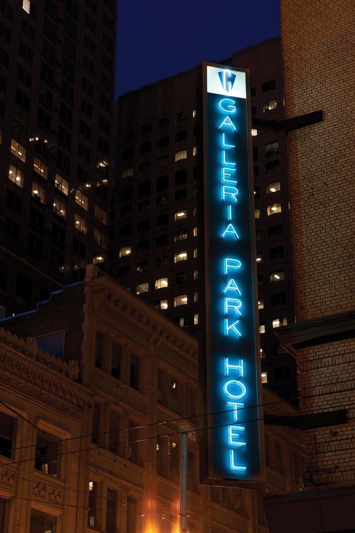 Galleria Park Hotel 4*