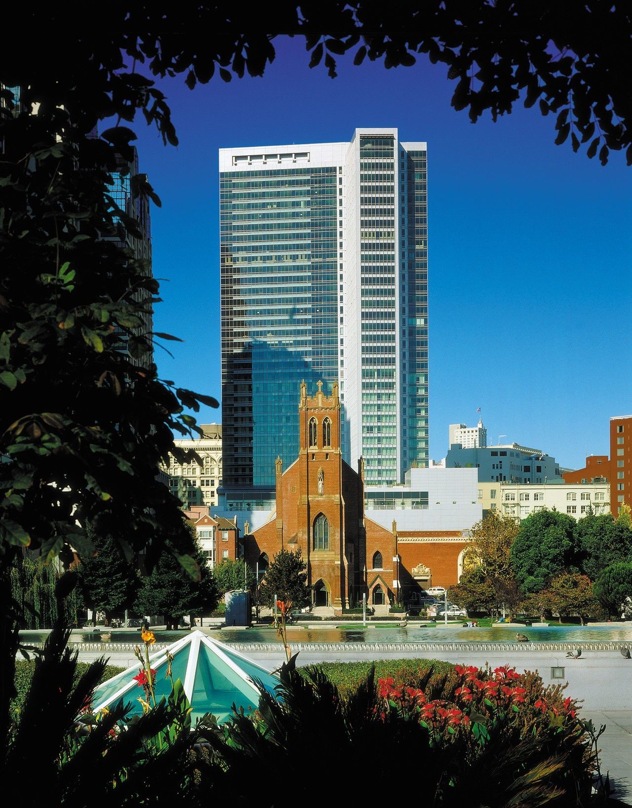 Four Seasons Hotel 5*