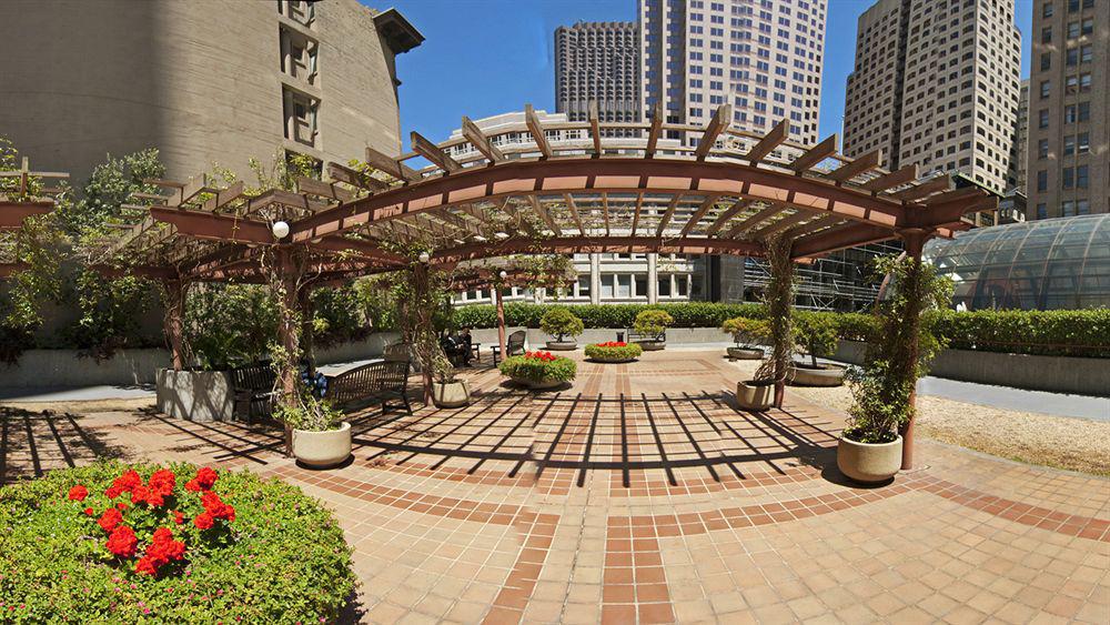 Galleria Park Hotel 4*