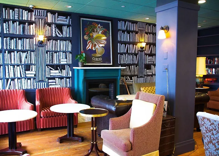 Dakota Hostel And Hotel