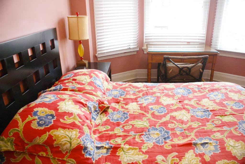Dakota Hostel And Hotel 2*
