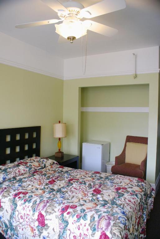 Dakota Hostel And Hotel