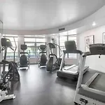 S Beach Studio W Movie Room Nr Att Park Sfo-151