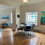 Gorgeous Apt High Atop Nob Hill Free Parking!