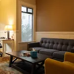 City Center Inn And Suites