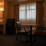 City Center Inn And Suites