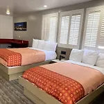 Presidio Parkway Inn