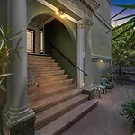 Modern & Convenient 3Br2Ba Edwardian W Parking