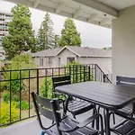 Blueground Palo Alto Balcony Courtyard Wd Sfo-1733