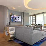 Soma 1Br W Yoga Rooftop Movie Theater Nr Bars Sfo-1484