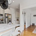 Spacious Sf Haven - Cozy Bedrooms & Modern Kitchen