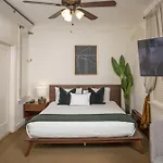 Washington Square Inn