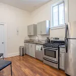 3 Bedroom Central Hayes Valley Condo By Shops, Restaurants, Bars, And Downtown
