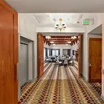 Hotel Adagio, Autograph Collection