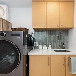 Luxury Guest Suite With Private Bath