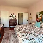 Lovely Noe Valley Condo W Light, View & Parking!