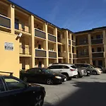 Civic Center Inn