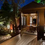 Noe\'s Nest Bed & Breakfast
