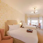 Stanyan Park Hotel