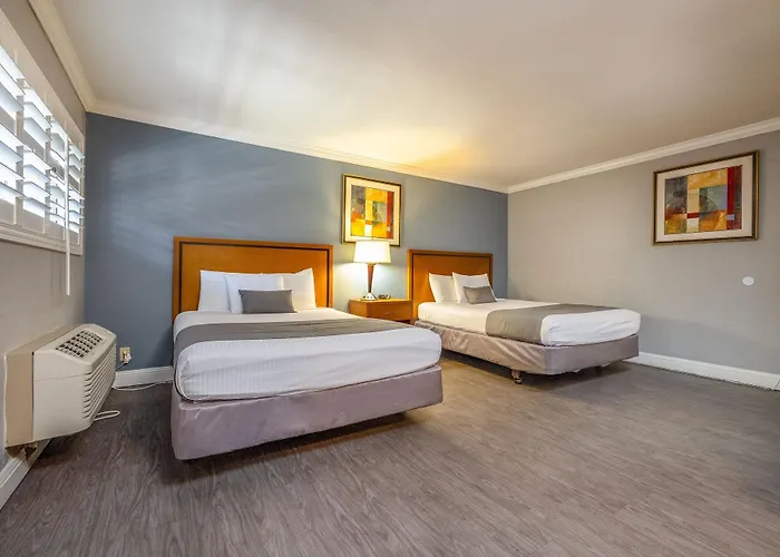 Soma Park Inn