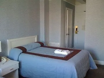 Vantaggio Suites Cosmo