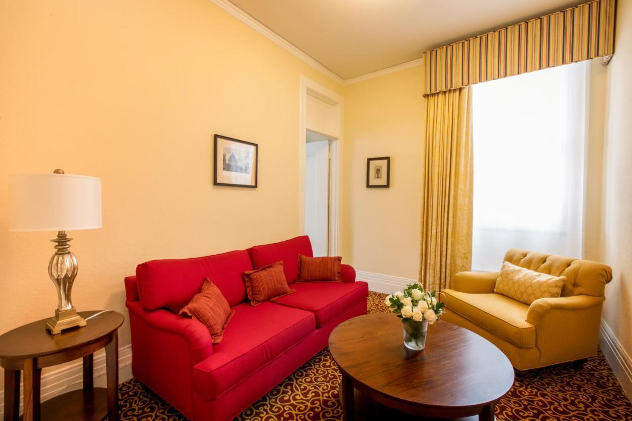 Club Of Hotel