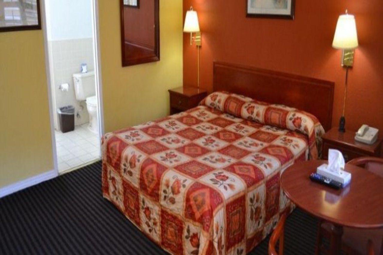 Motel Alpha And San Francisco