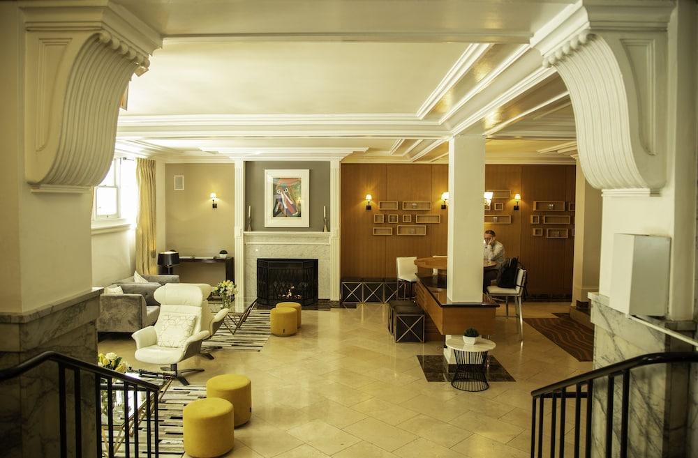 Hotel Executive Vintage Court 3*