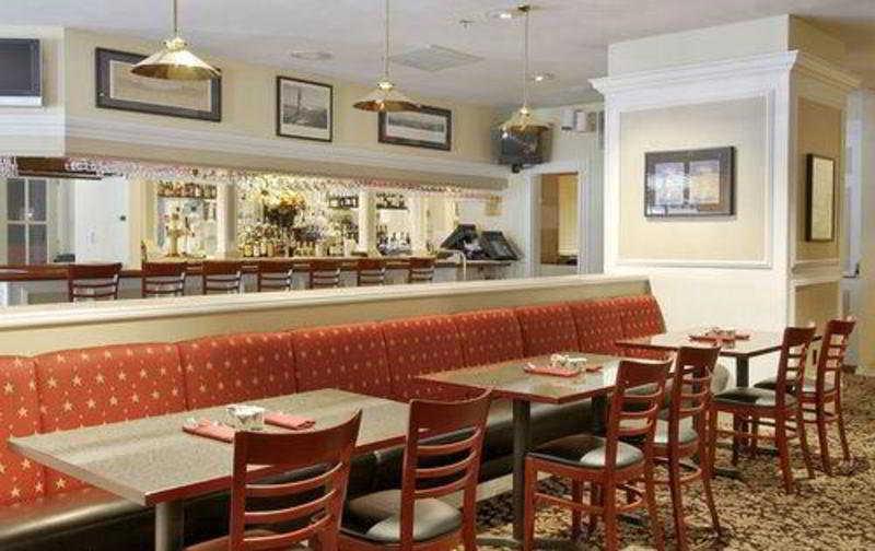 Cathedral Hill Hotel 3*