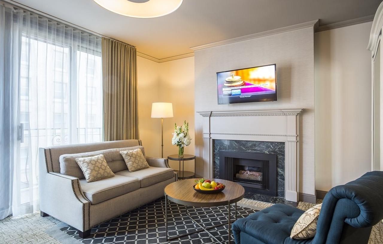 Warwick Hotel