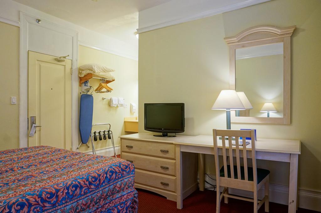 Hotel Grant 2*