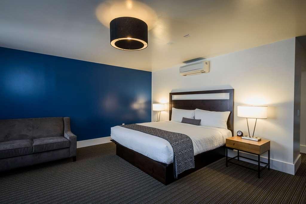 Beck's Motor Motel 3*
