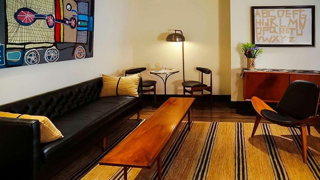 G Hotel