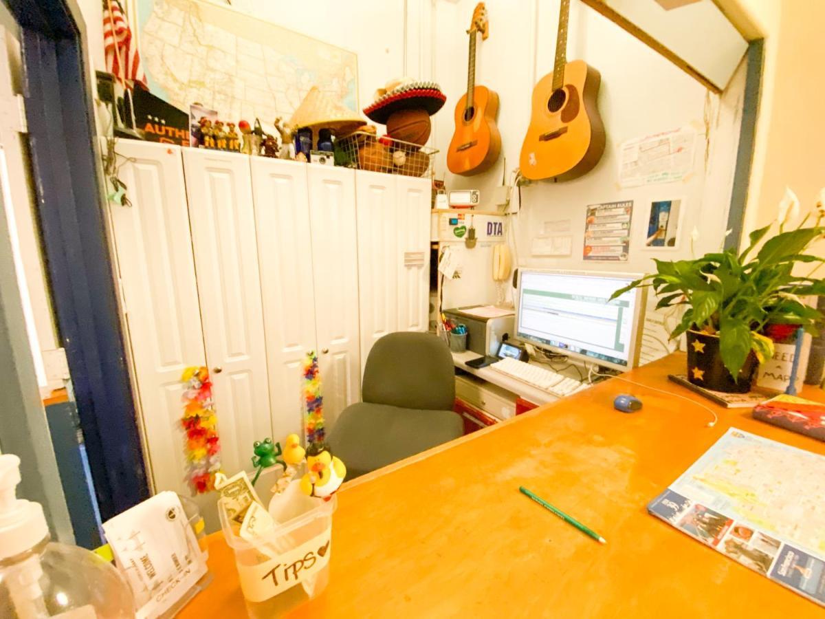 Hostel Ith Pacific Tradewinds Backpacker *