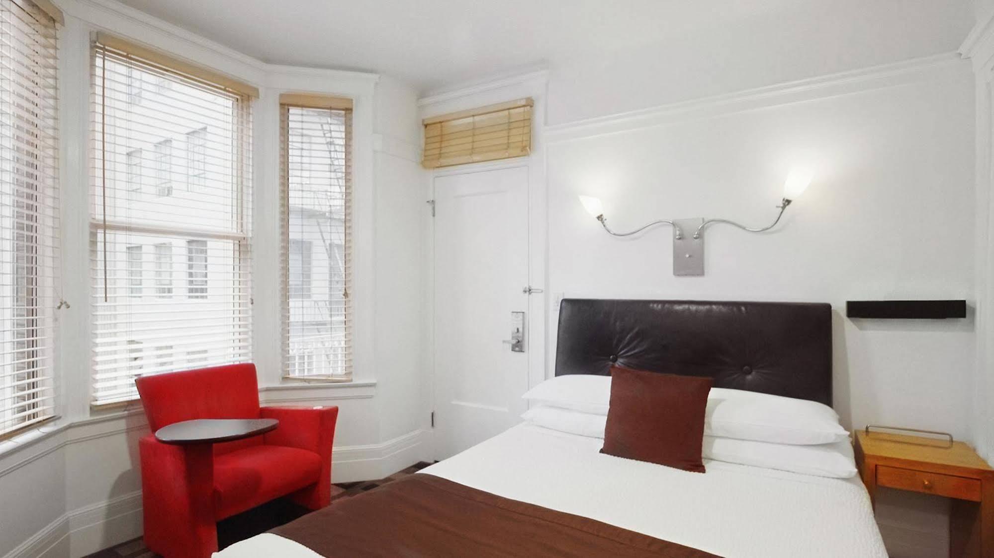 The Mosser Hotel 3*