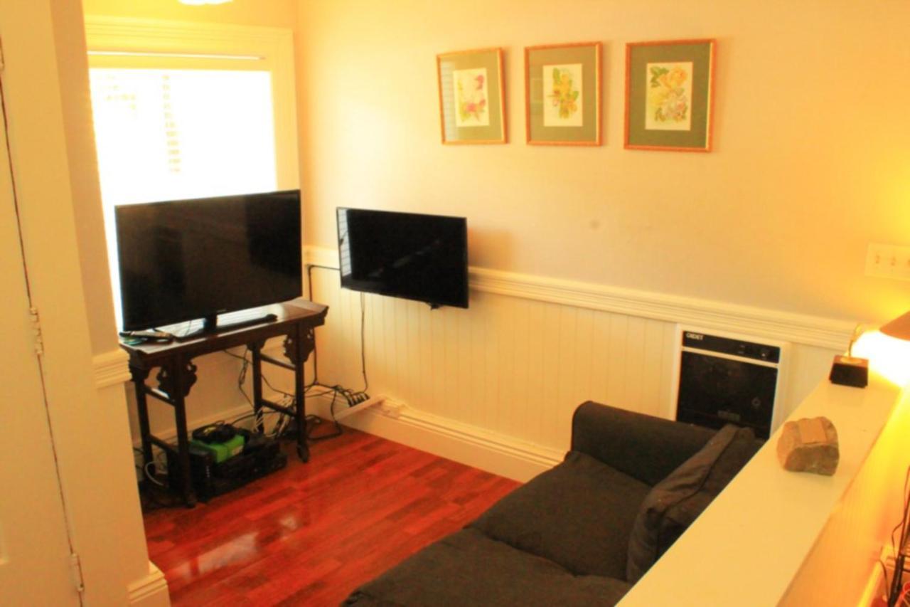 Cole Valley Apartment San Francisco