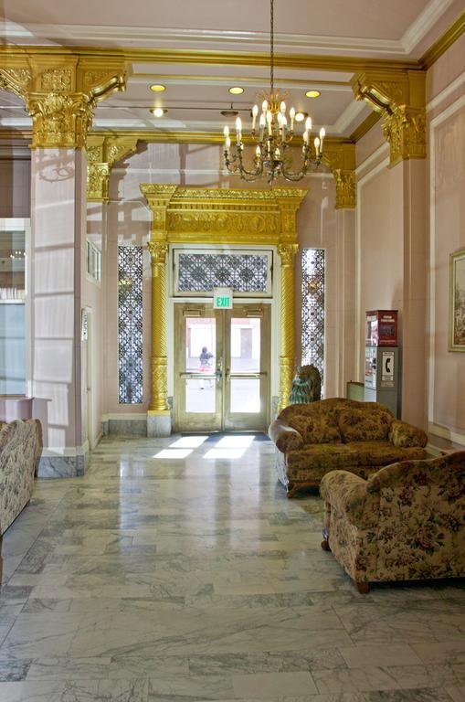 Hotel Renoir