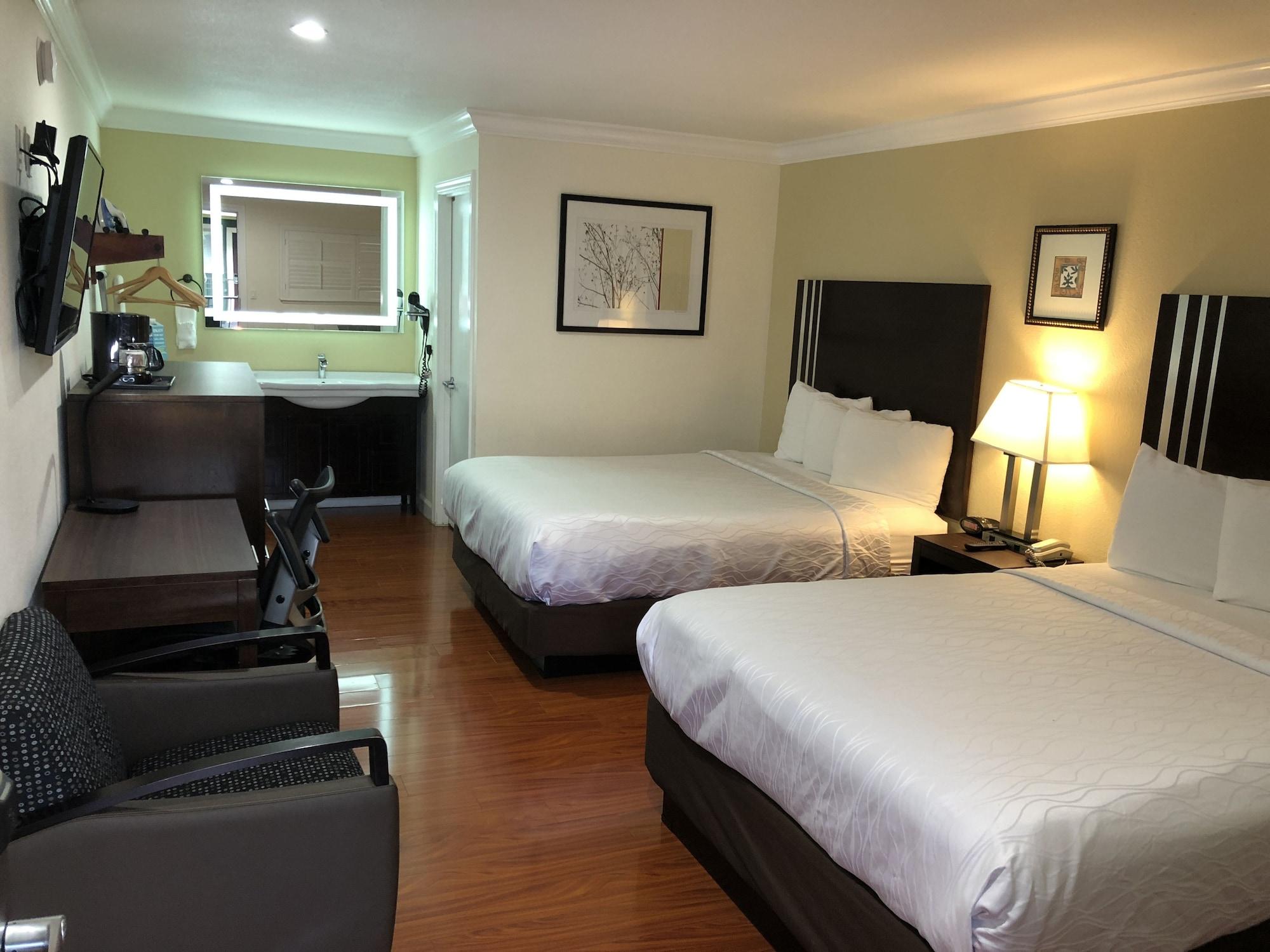 Lombard Plaza 2*