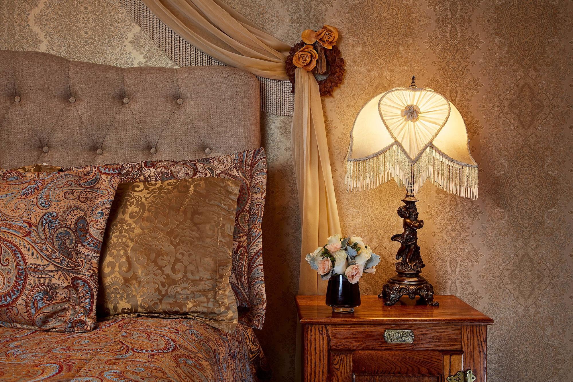 Queen Anne 3*