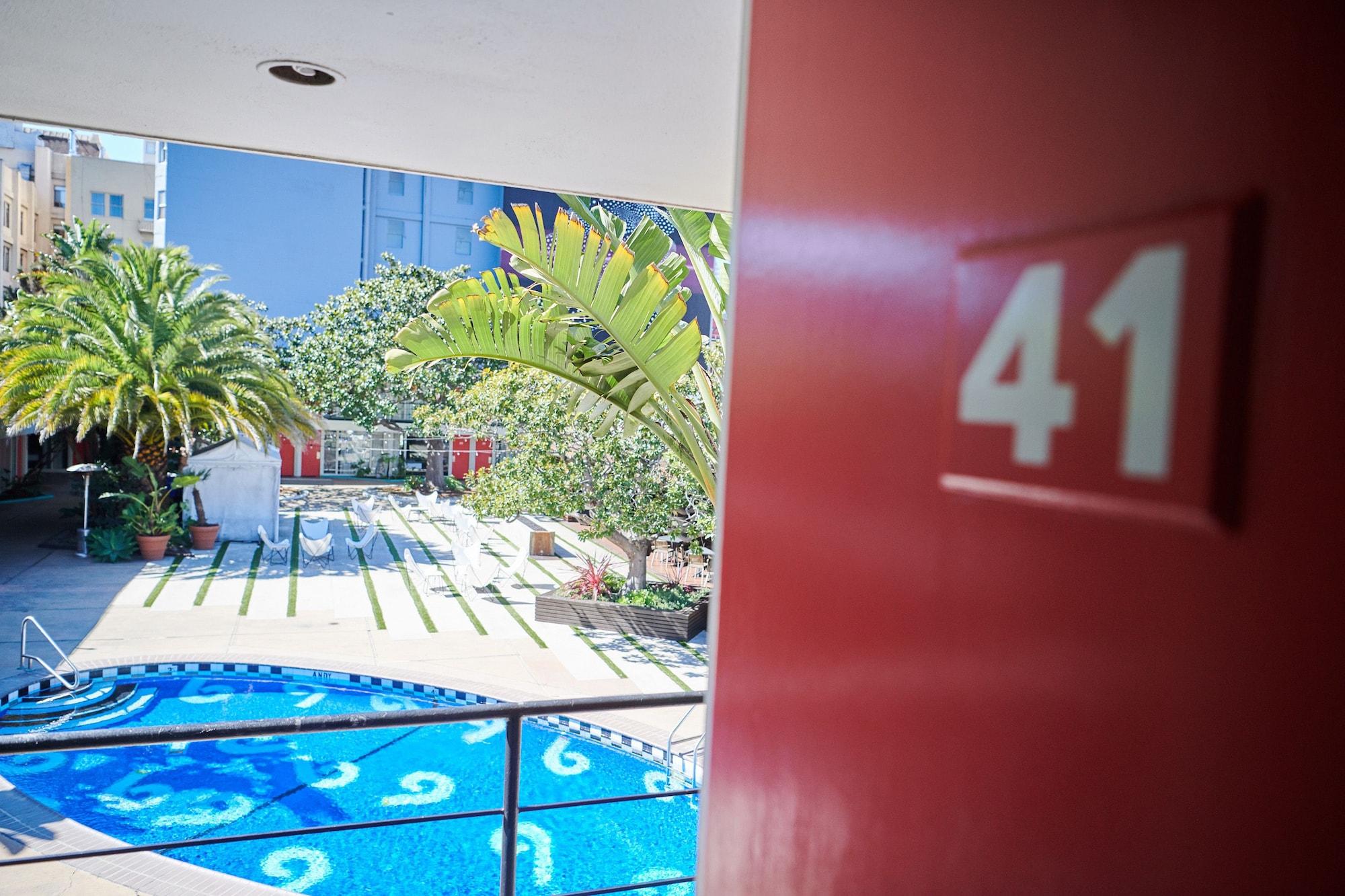 Hotel Phoenix